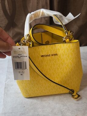 Michael Kors Yellow Mini Tote Bucket Msgr Sm with Gold Hardware NWT
